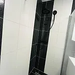 Διαμέρισμα Happy Dreams Oasis Cazin, Modernes 60m2, Wifi & Balkon Cazin