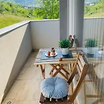 Διαμέρισμα Happy Dreams Oasis Cazin, Modernes 60m2, Wifi & Balkon *
