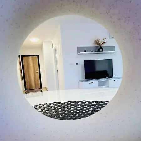 Happy Dreams Oasis Full Of Feelings & Emotions Good Wi-fi Netflix & Chill, 60m2 Apartment Cazin